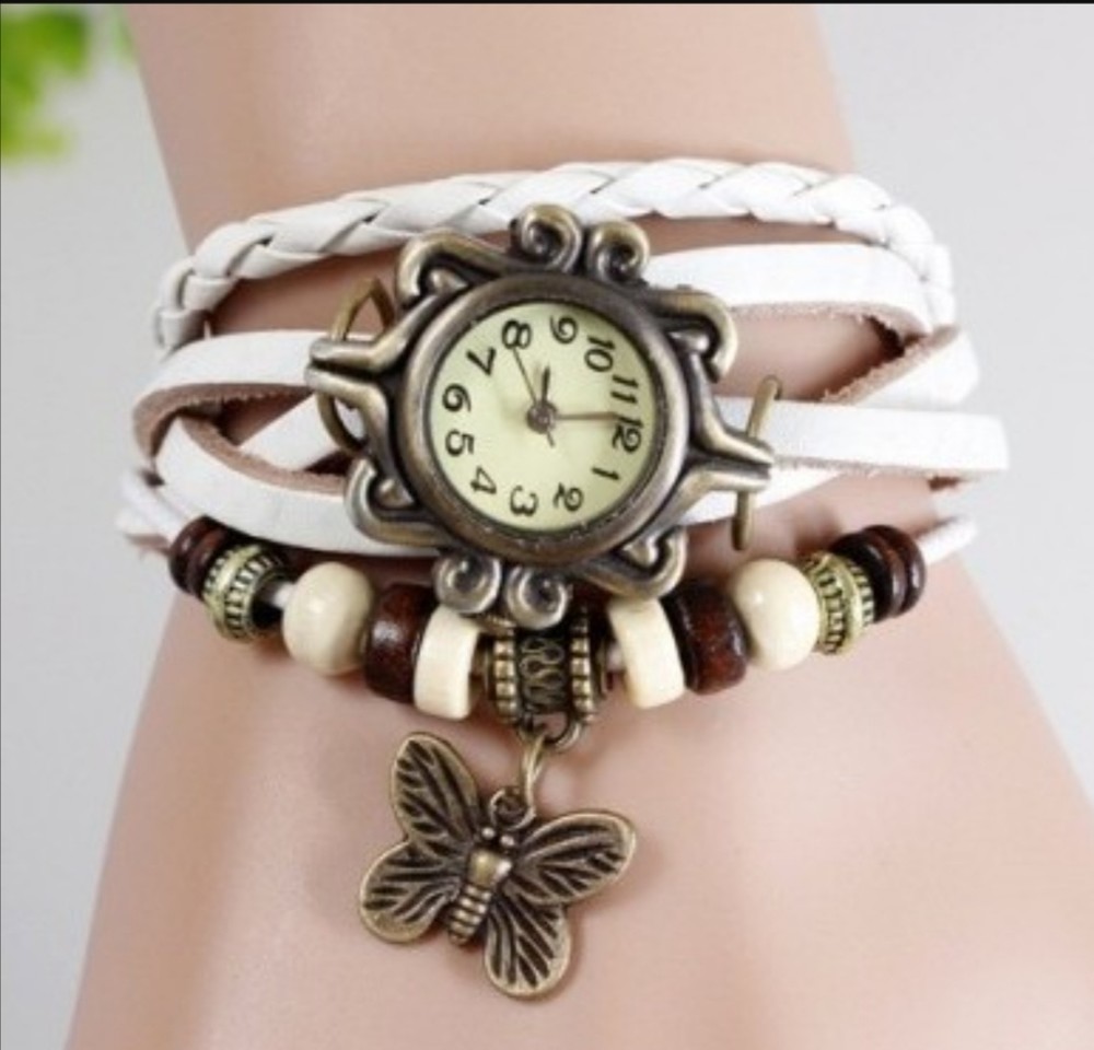 Часы браслет бабочка. Часы с браслетом женские. Сладкие часы браслет. Ретро часы наручные женские. Часы браслетом женские с подвесками.